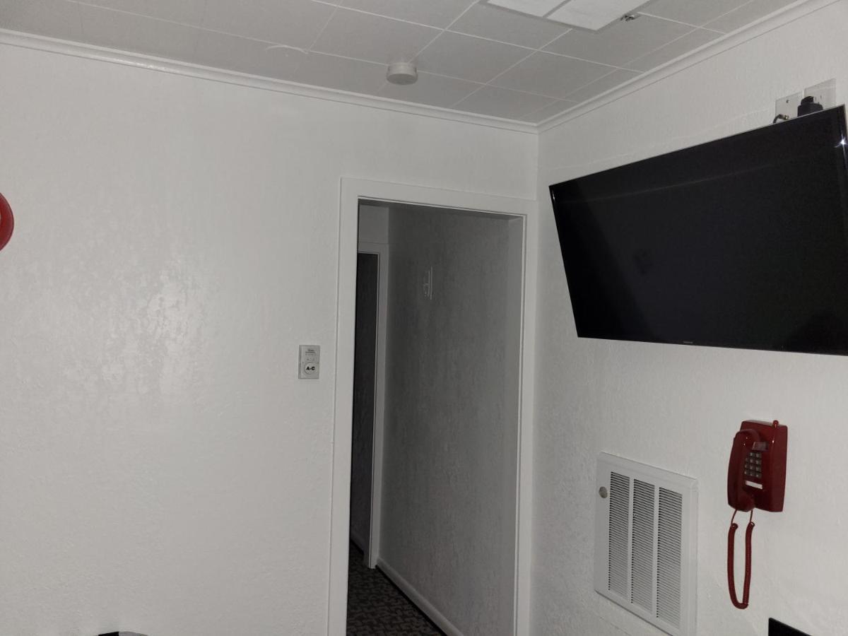 Rocket Motel คัสเตอร์ ภายนอก รูปภาพ