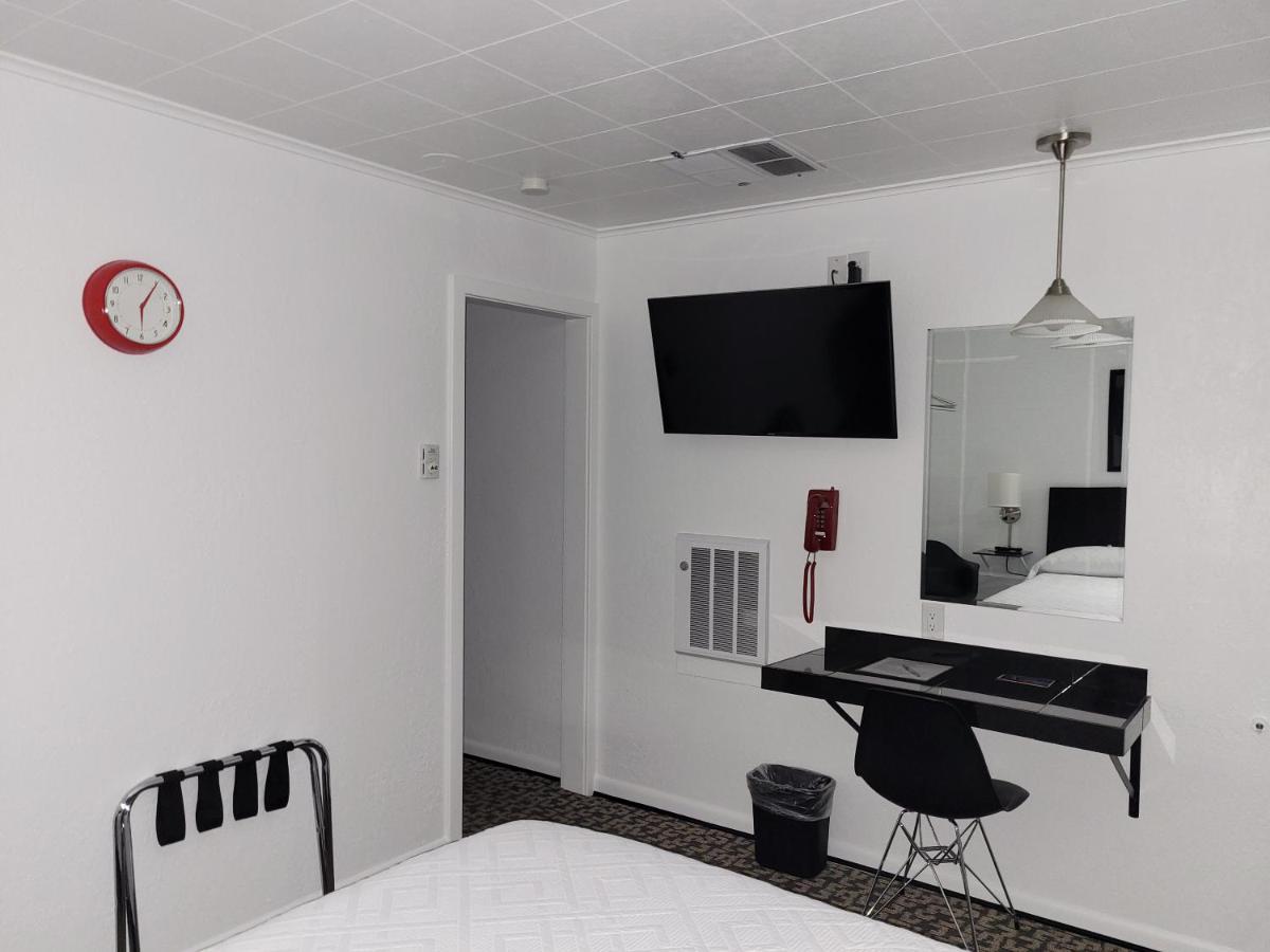 Rocket Motel คัสเตอร์ ภายนอก รูปภาพ
