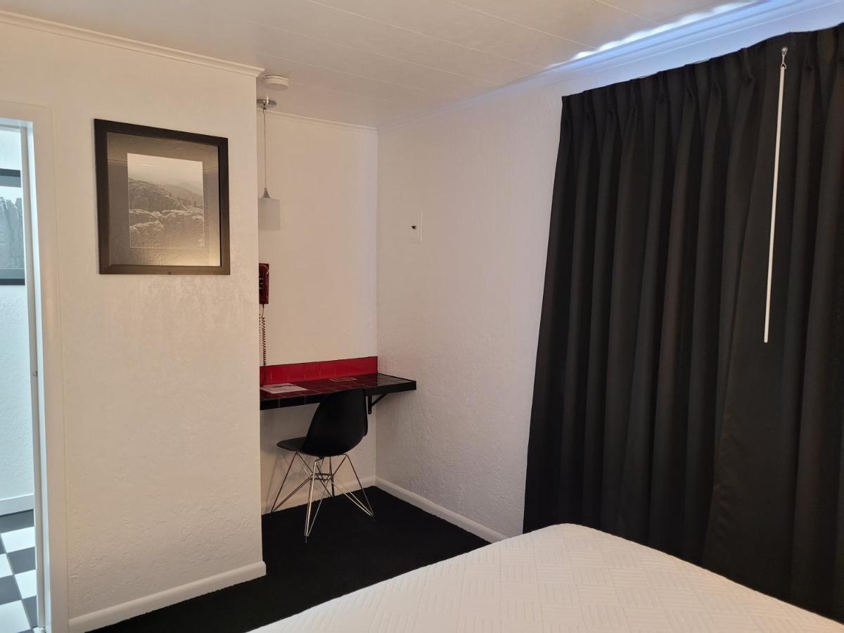 Rocket Motel คัสเตอร์ ภายนอก รูปภาพ