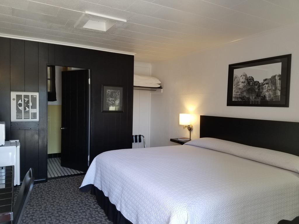 Rocket Motel คัสเตอร์ ภายนอก รูปภาพ